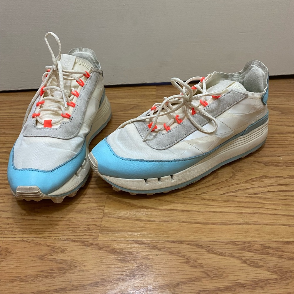 Reebok Legacy 83 Women's Shoes